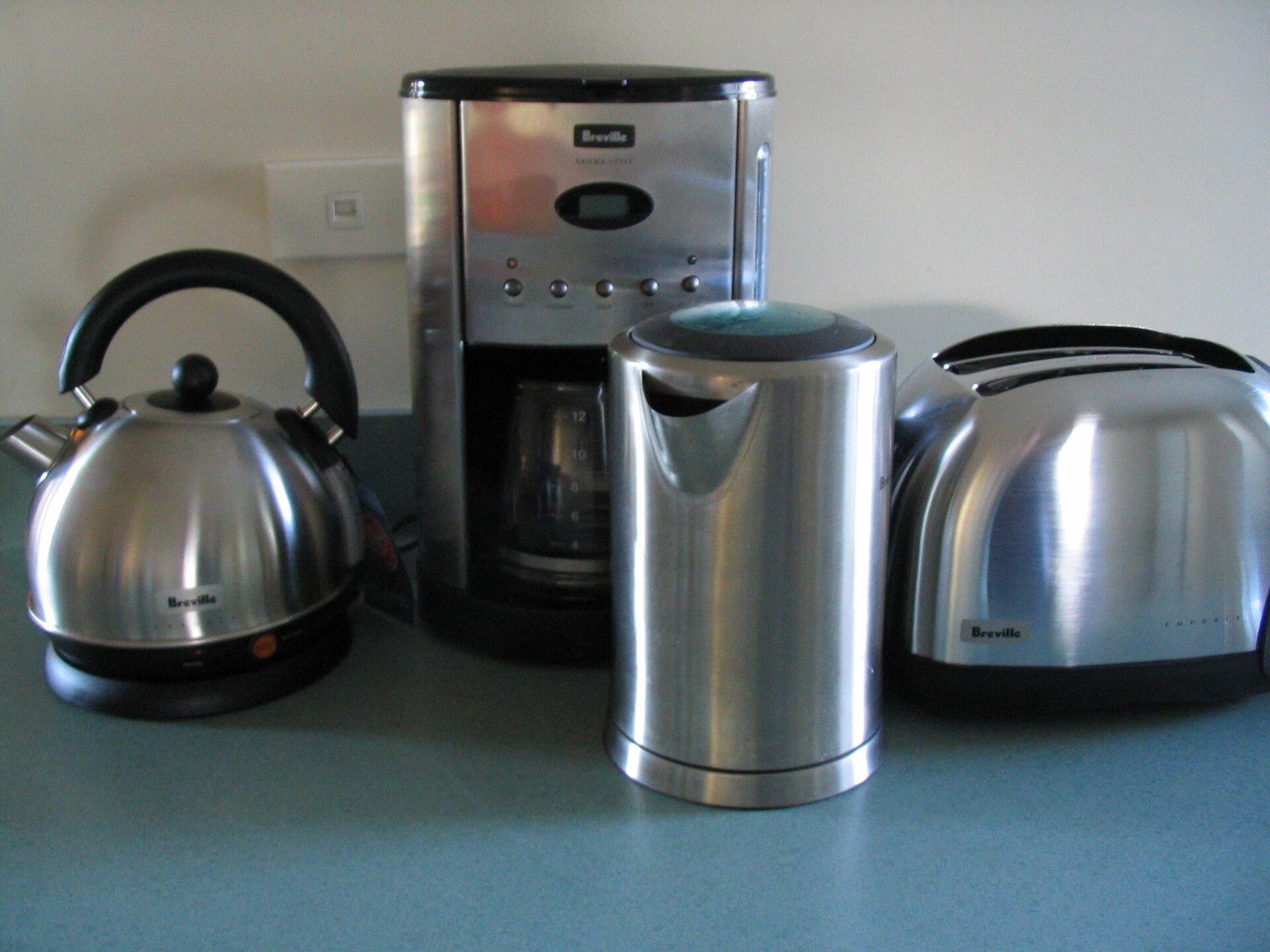 Breville Appliances. From left to right: Emporia BKE400, Aroma Style Electronic BCM600, Ikon SK500, Emporia Toaster CT25B.
