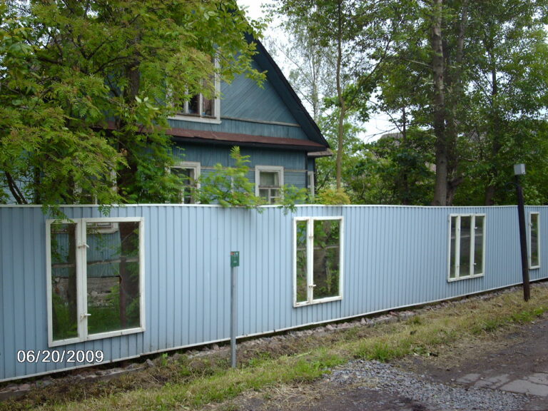 Странный забор-Strange fence. - panoramio