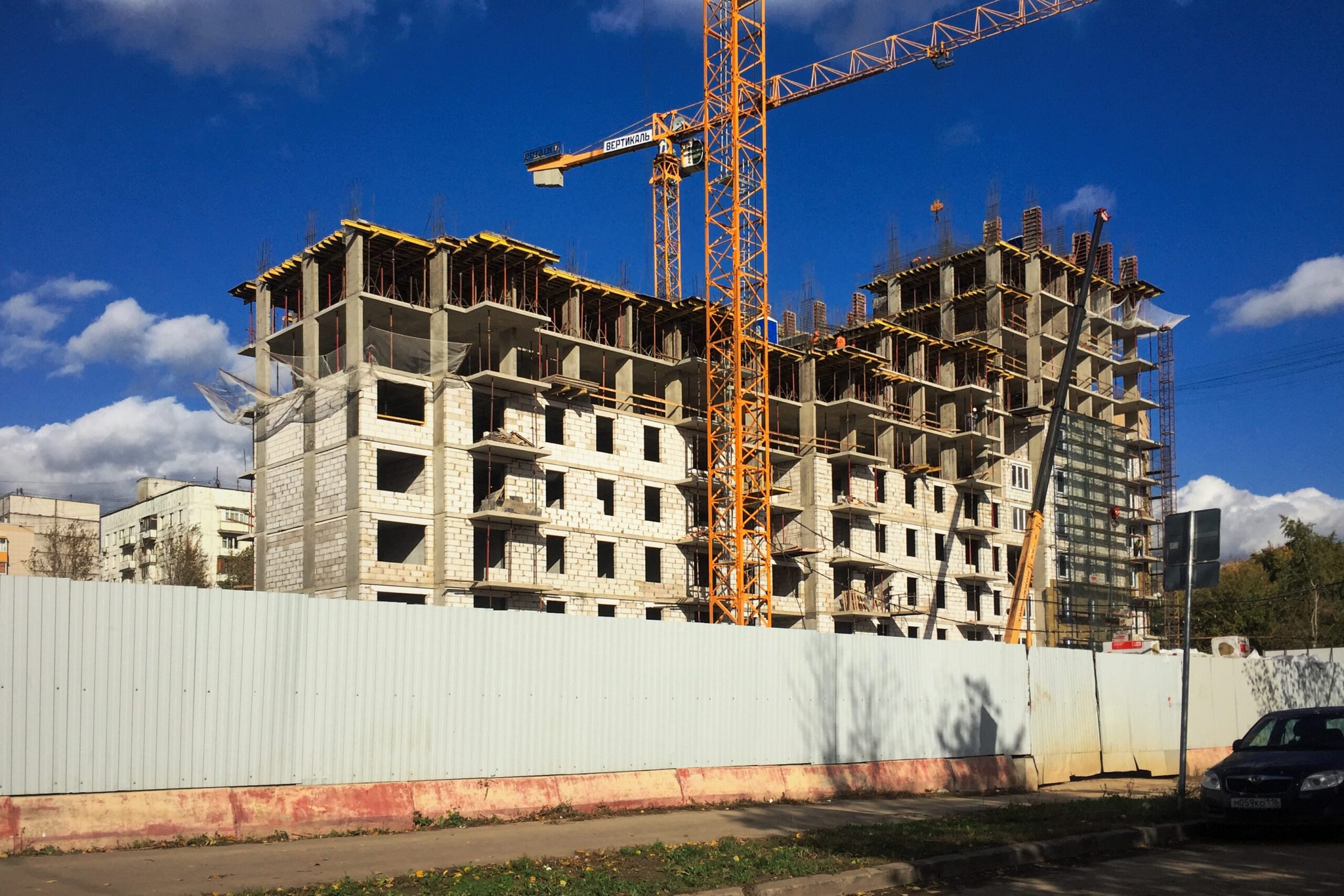 Moscow, Bolshaya Maryinskaya 11 construction (31678890926)